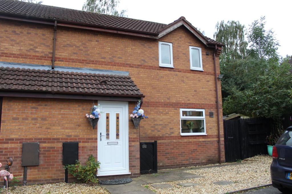 Nansen Close, Ashby Fields, Daventry NN11 0TQ 2 bed semidetached house