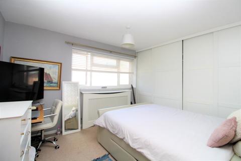 32 Town Mead, Crawley, RH11 7EF