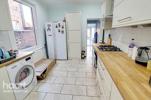 21 Albany Road, Northampton, NN1 5LZ