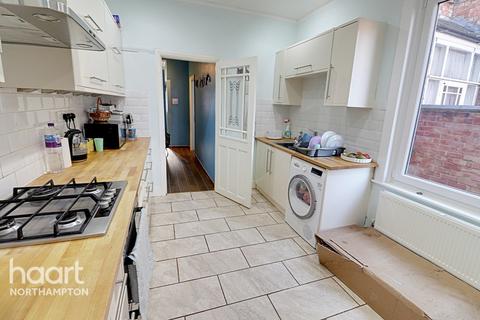 21 Albany Road, Northampton, NN1 5LZ