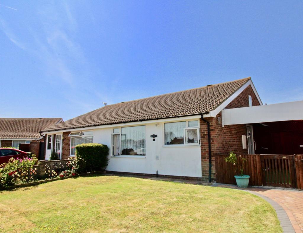 Hawthorn Close, St Marys Bay, TN29 2 bed bungalow £250,000