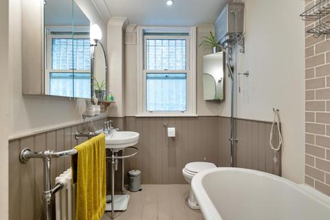 42a Fox Hill, London, SE19 2XE