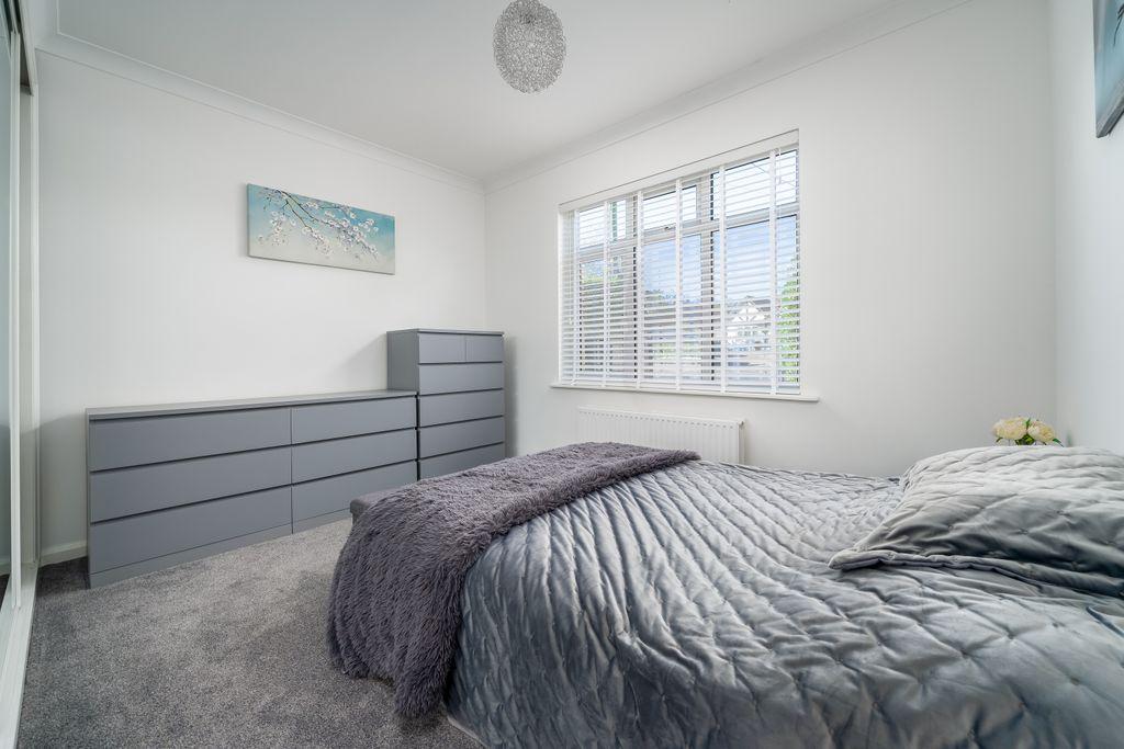Bedroom 1 (Double)