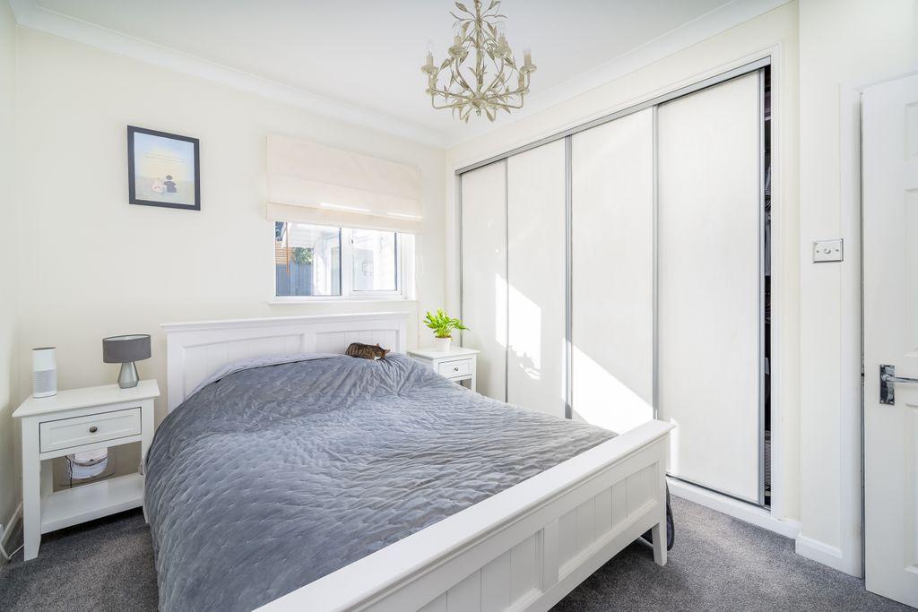 Bedroom 2 (Double)