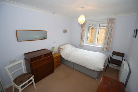 1 bedroom retirement property for sale, Hart Dene Court, Bagshot