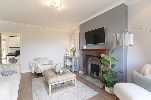 100 Randolph Drive, Clarkston, Glasgow, G76 8AP