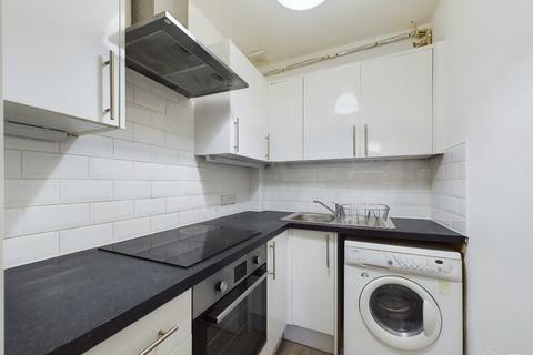 2 bedroom flat to rent, Dundee Terrace, Polwarth, Edinburgh, EH11