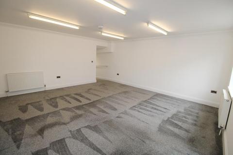 Studio to rent, Roumelia Lane, Bournemouth BH5