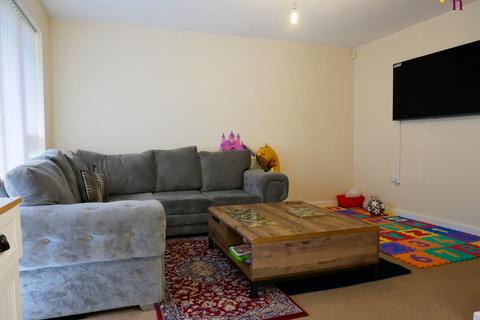 28 Bentley Place, Wrexham, LL13 8DQ
