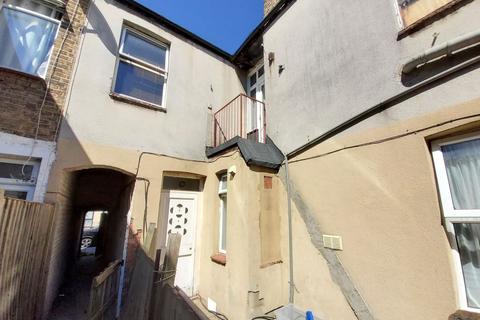 26 Chase Road, Southend-on-sea, SS1 2RE