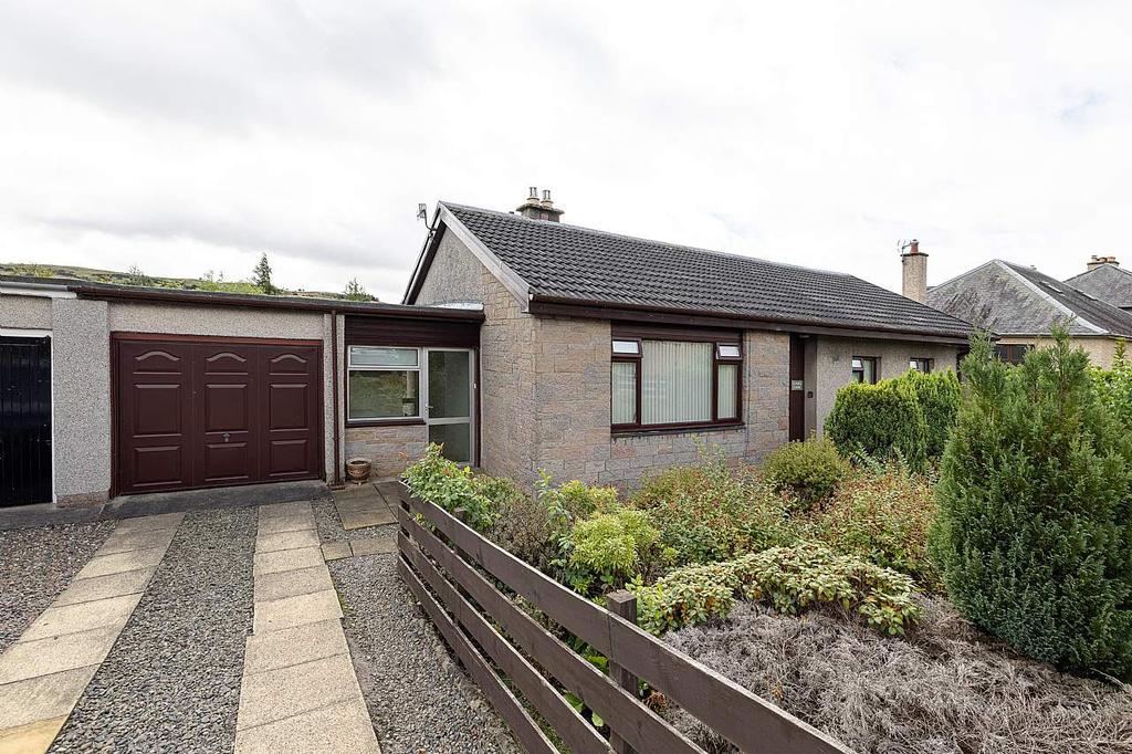 21 Wilton Hill Terrace, Hawick TD9 8BE 3 bed property £200,000