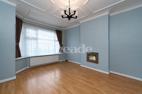 108 Whitehall Gardens, London, E4 6EJ