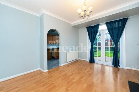 108 Whitehall Gardens, London, E4 6EJ