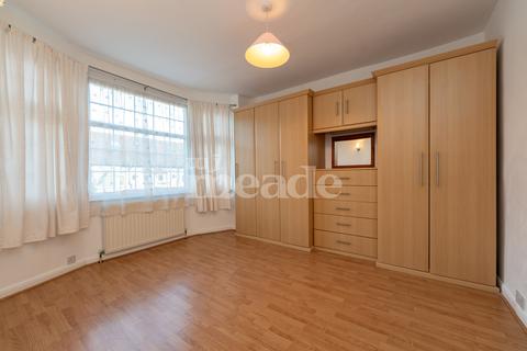 108 Whitehall Gardens, London, E4 6EJ