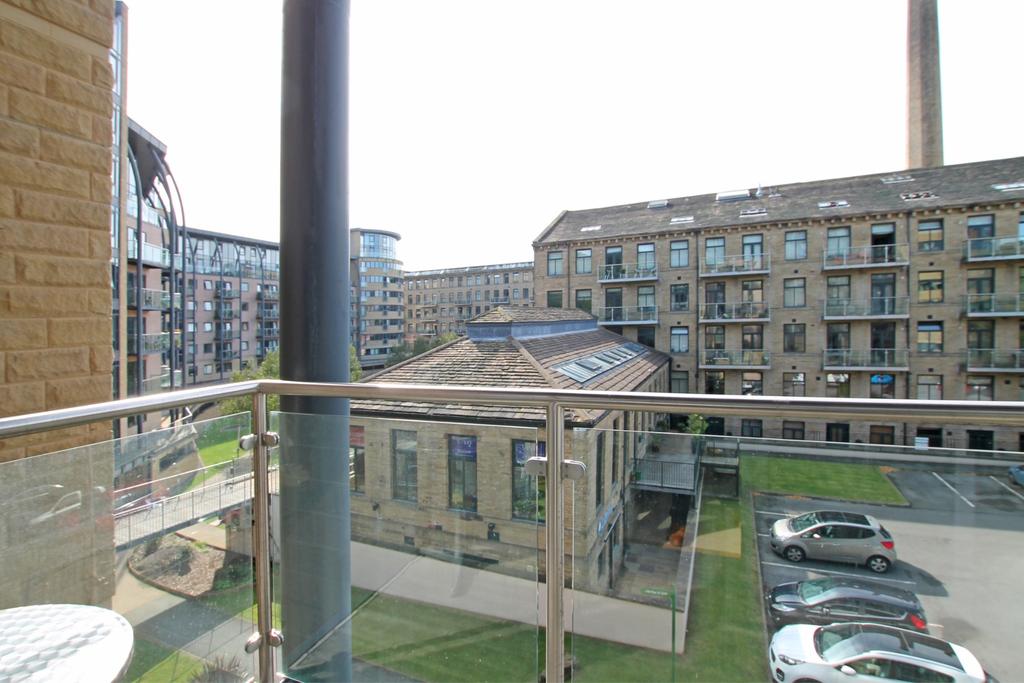 Victoria Mills, Salts Mill Road, Shipley, Bradford, BD17 1 bed flat £