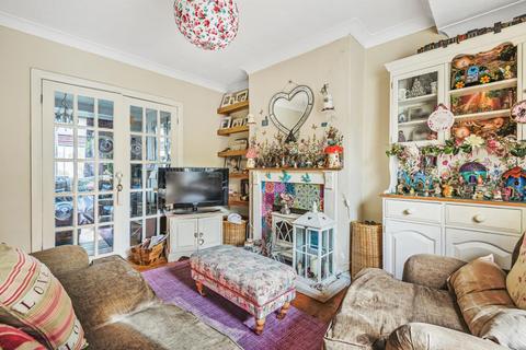 17 Rydens Way, Woking, GU22 9DD