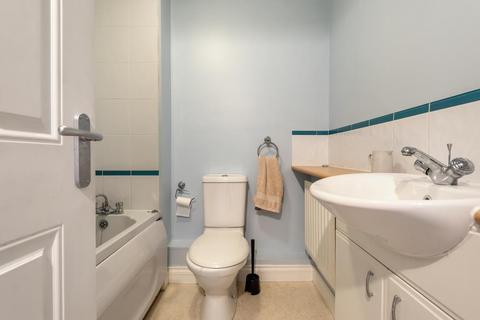 56 Padstow Road, Swindon, SN2 2EG