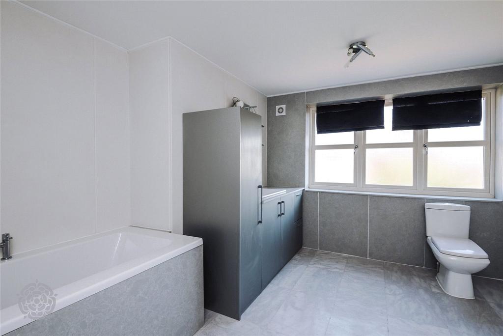 En- Suite (Master)