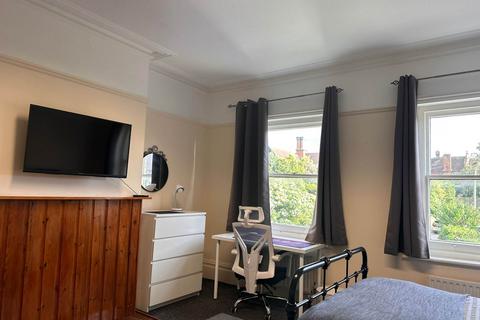 1 bedroom flat to rent, Epsom Road, Guildford GU1