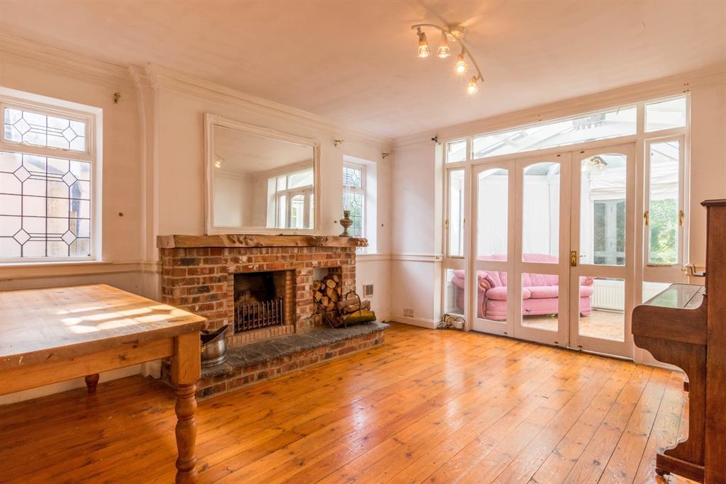 Oaklea Gardens, Adel, LS16 4 bed detached house £475,000