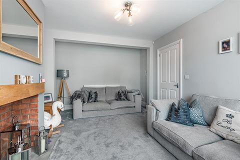 Pembroke Middletown Lane, Studley, B80 7PN