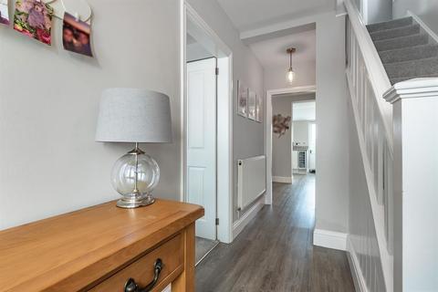 Pembroke Middletown Lane, Studley, B80 7PN