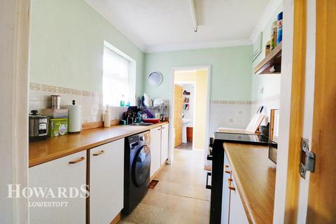 68 Queens Road, Lowestoft, NR32 1TD