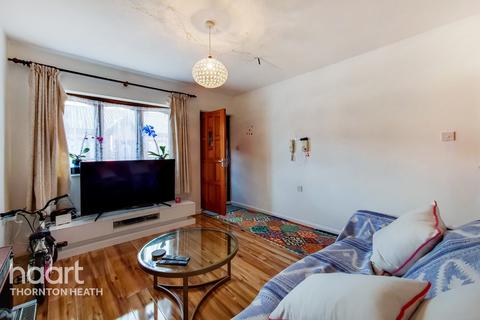 28 Bletchingley Close, Thornton Heath, CR7 7HT