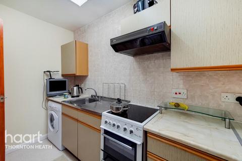 28 Bletchingley Close, Thornton Heath, CR7 7HT