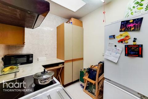 28 Bletchingley Close, Thornton Heath, CR7 7HT