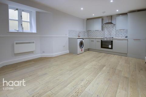 Flat 1, Great Downs, 2b Downs Road, Luton, LU1 1QD