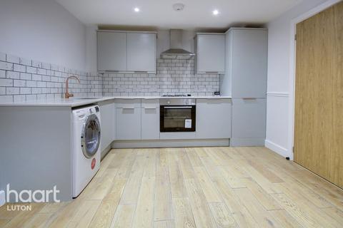 Flat 1, Great Downs, 2b Downs Road, Luton, LU1 1QD
