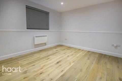 Flat 1, Great Downs, 2b Downs Road, Luton, LU1 1QD