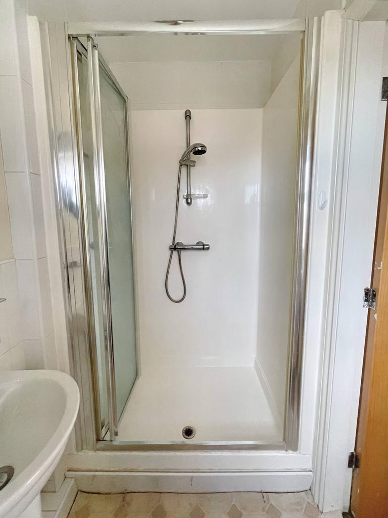 En-suite bathroom