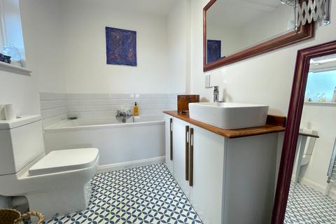 79 Queens Road, Swanage, BH19 2EP