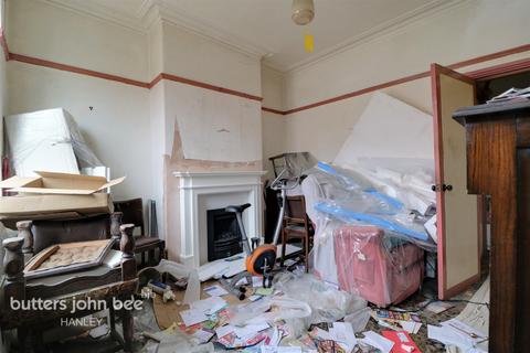 102 Hamil Road, Stoke-on-trent, ST6 1AU