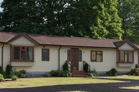 2 bedroom park home for sale - CHATSWORTH GOLD at THE GRANGE, Moorbarns Lane, Lutterworth LE17 4QJ