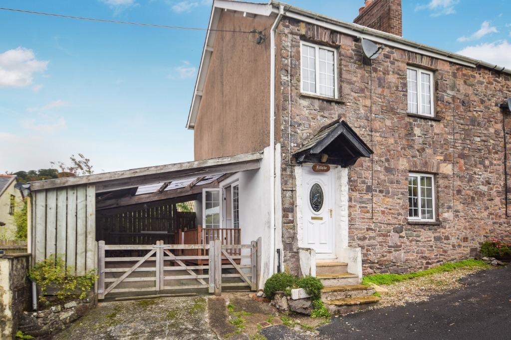 East Street, North Molton, EX36 3 bed semidetached house £750 pcm (£