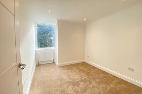 undefined, Bellfield Road, Hp13
