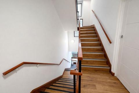 undefined, Bellfield Road, Hp13