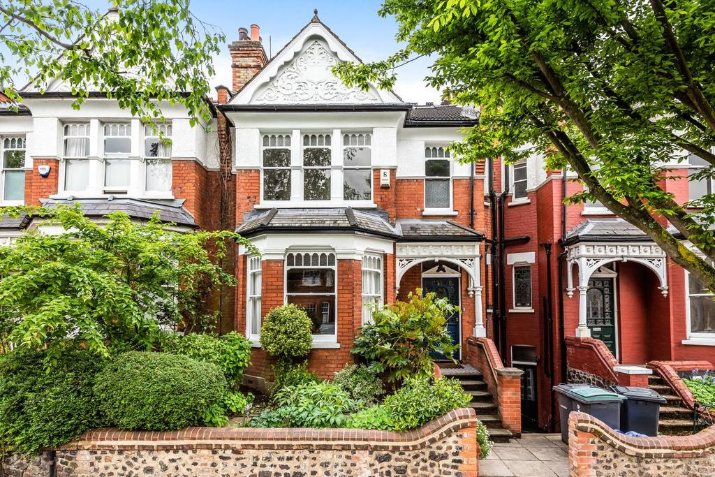 Dukes Avenue, Muswell Hill 5 bed terraced house £1,825,000