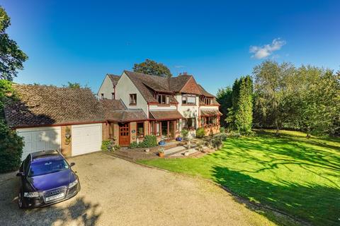 Wingletang Bulstrode Lane, Felden, Hemel Hempstead, HP3 0BP