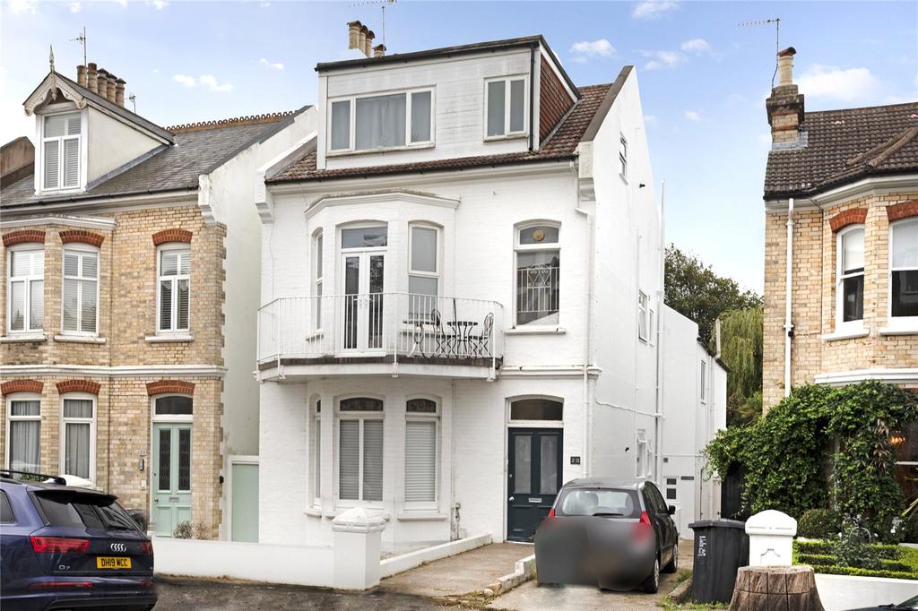 Ranelagh Villas, Hove, East Sussex, BN3 1 bed apartment £270,000