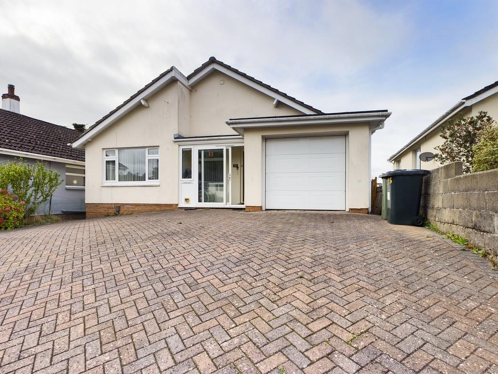 Fern Road, Newton Abbot 3 bed detached bungalow £340,000