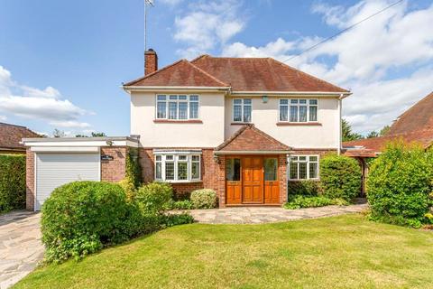 16 Seer Mead, Seer Green, Beaconsfield, HP9 2QL