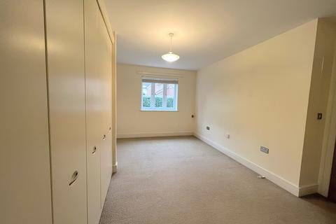 2 bedroom apartment to rent, Whitebeam Close, Basingstoke RG22