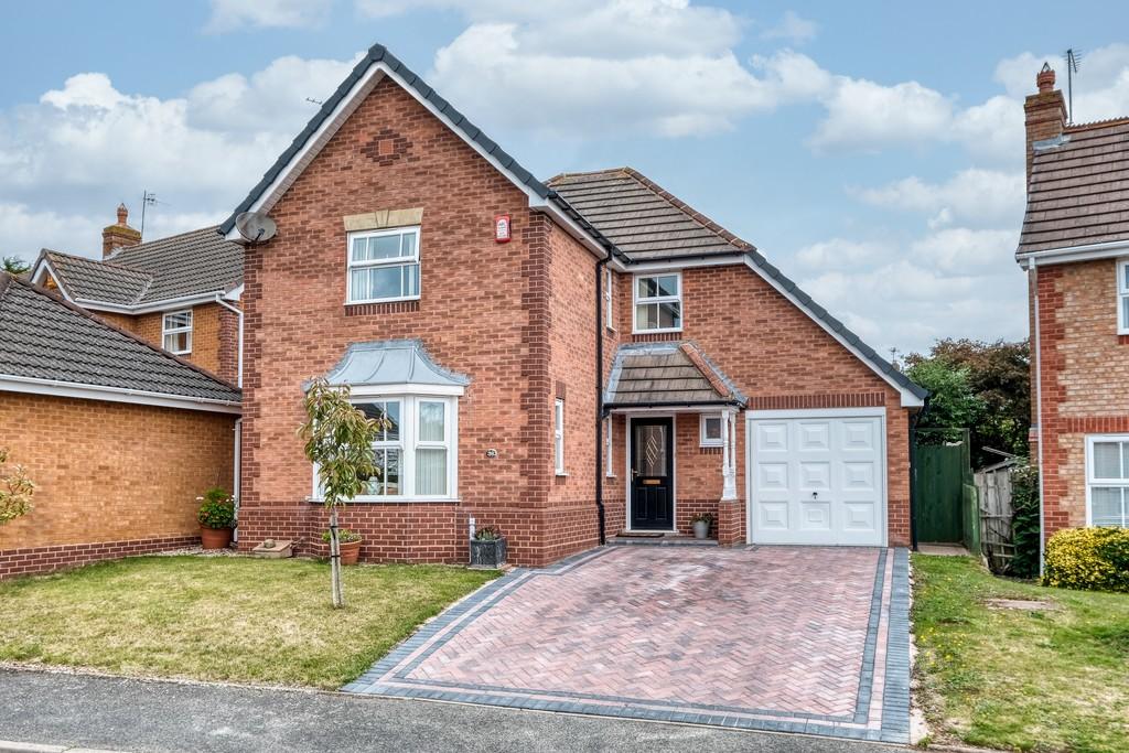 Calder Close, Droitwich, WR9 8DU 4 bed detached house £349,950