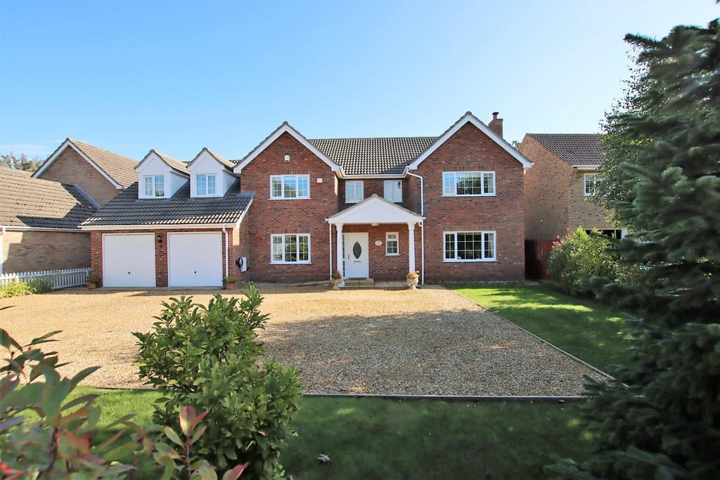 Acorn Drive, Gayton 5 bed detached house £650,000