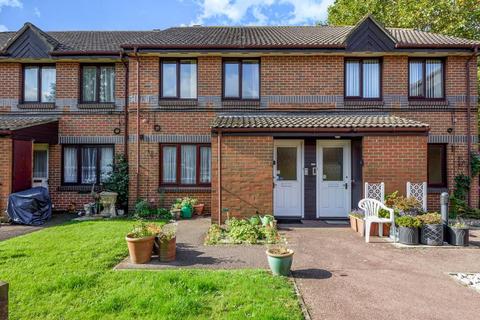 1 bedroom maisonette for sale - Staines-upon-Thames,  Surrey,  TW18