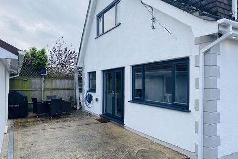 28 Furzeland Drive, Neath, SA10 7UF